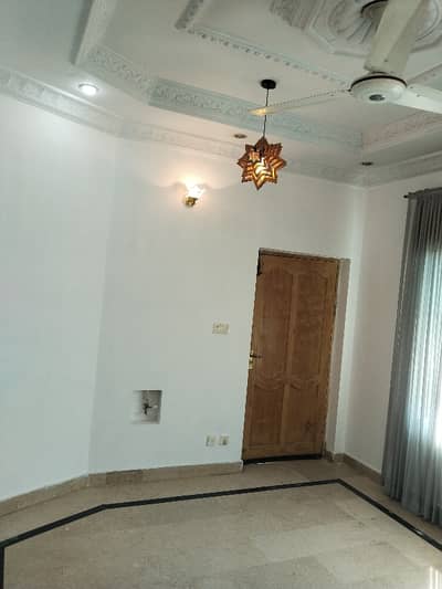 Upper Portion Available For Rent Steer 11 Npf E11/4