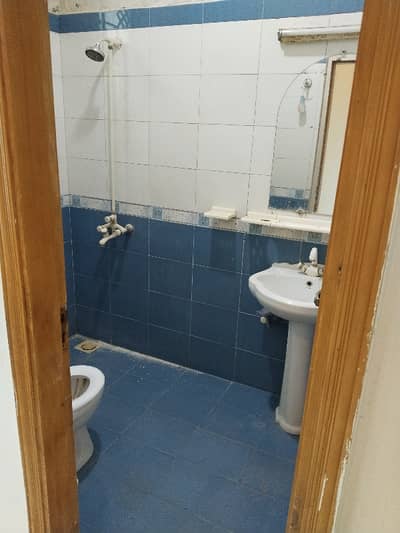 Full House available for rent Street 11 Npf E11/4
