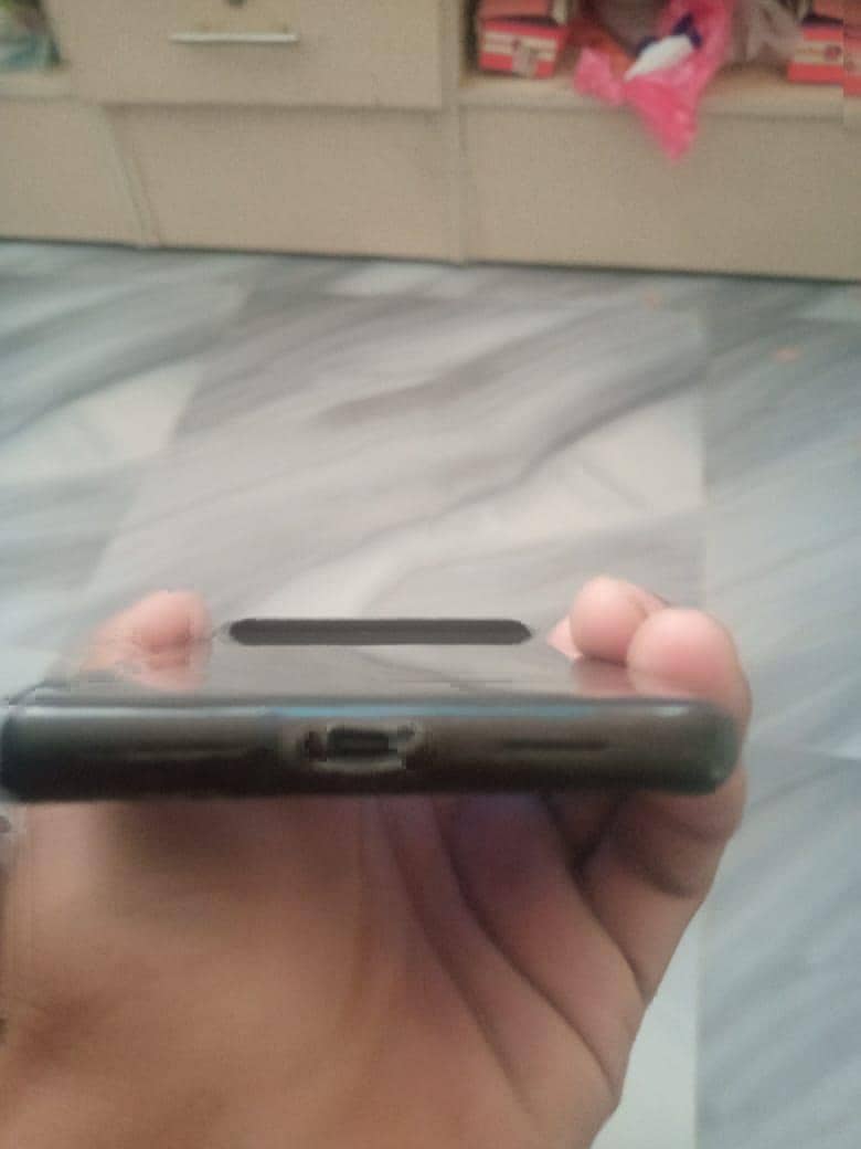 Google Pixel 6 4
