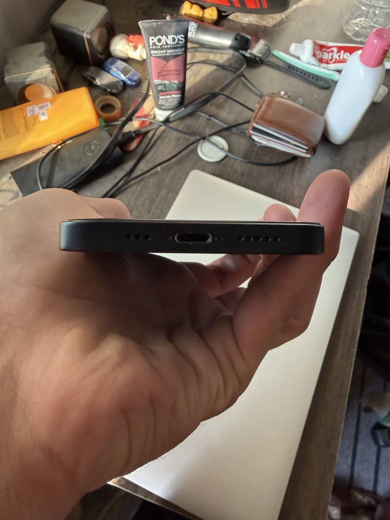 Apple iPhone 13 1
