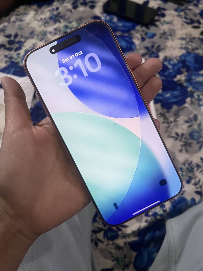 Apple iPhone 17 Pro Max 2