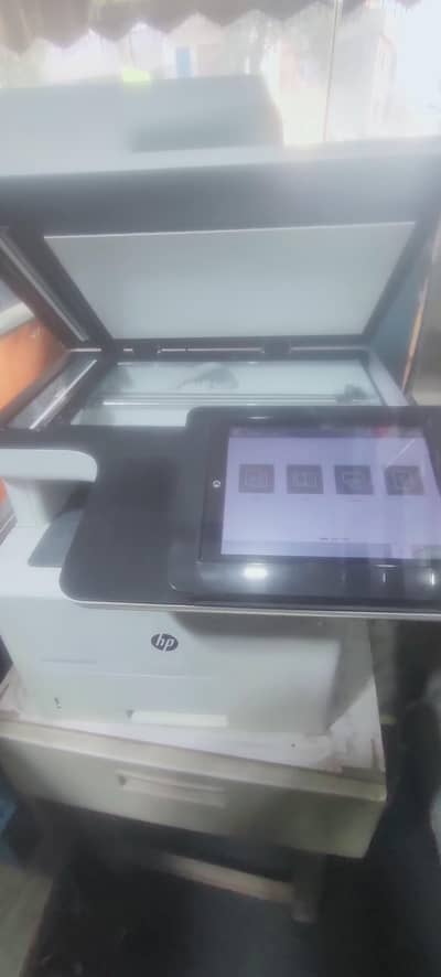 Hp laserjet MFP M527m