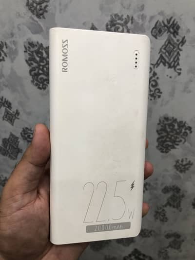 Romoss 20,000mah Powerbank Slim model