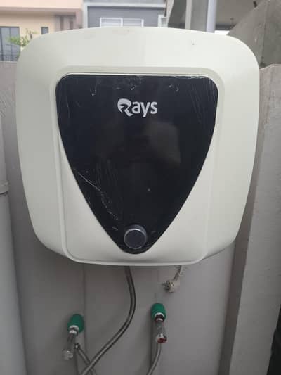 Rays Electric Geyser-25 Litres-Excellent Condition