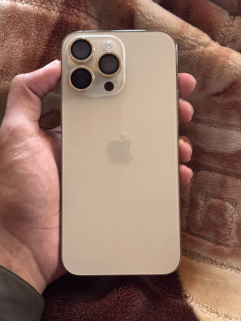 Apple iPhone 14 Pro Max 1