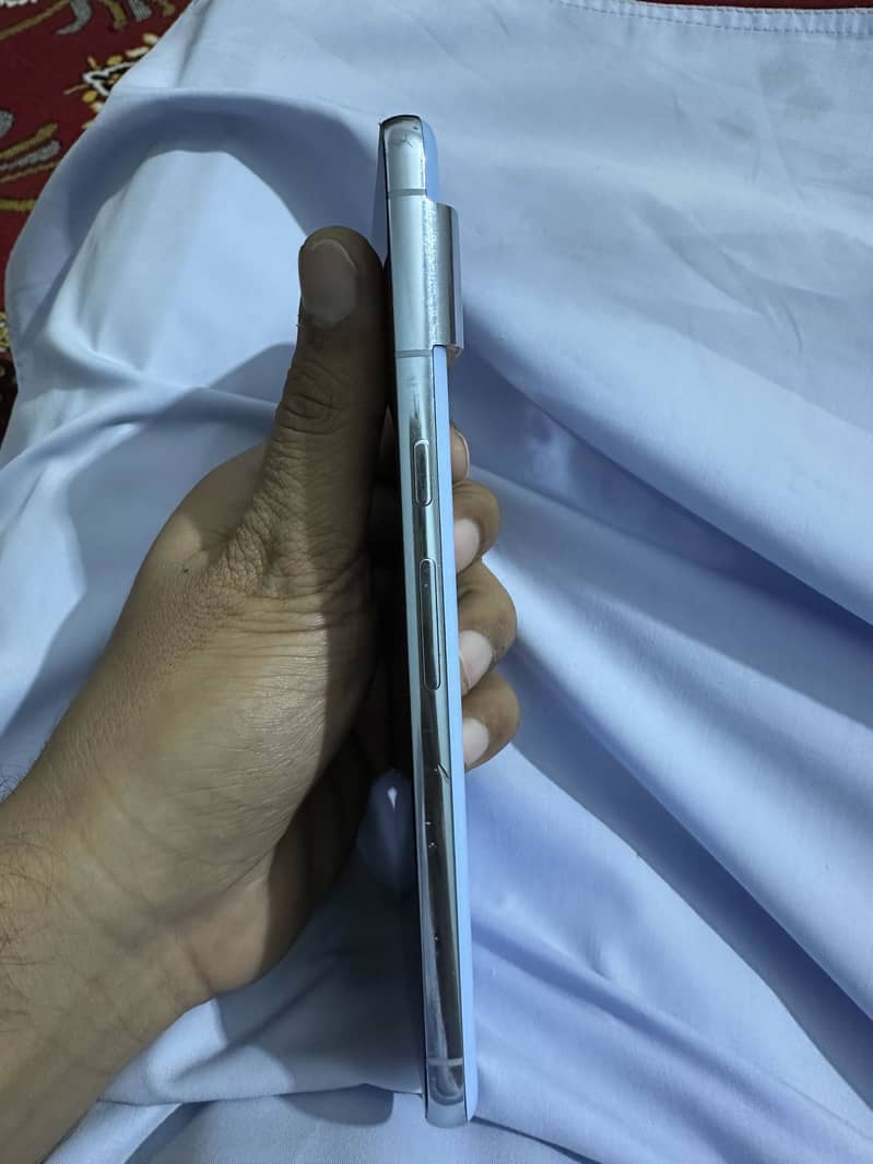 Google pixel 8 pro 5