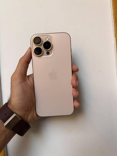 Apple iPhone 16 Pro Max