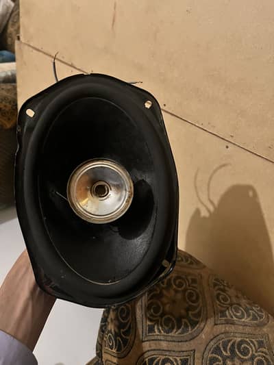 Speaker for sale and exchange 6 inch speaker need