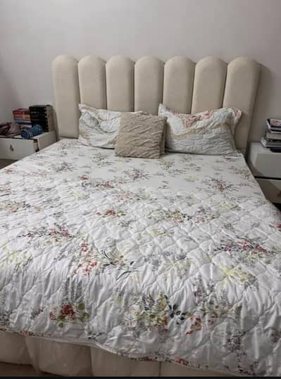 Queen Size Bed with side Table Dressing and 06 doors Almirah