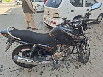 Yamaha YBR 125 (Black) – 2021 – Punjab Registered