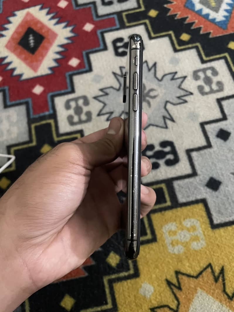 Apple iPhone X 1