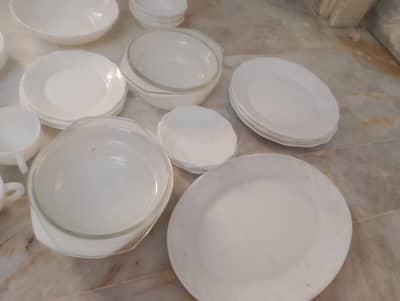 4 person dinner set