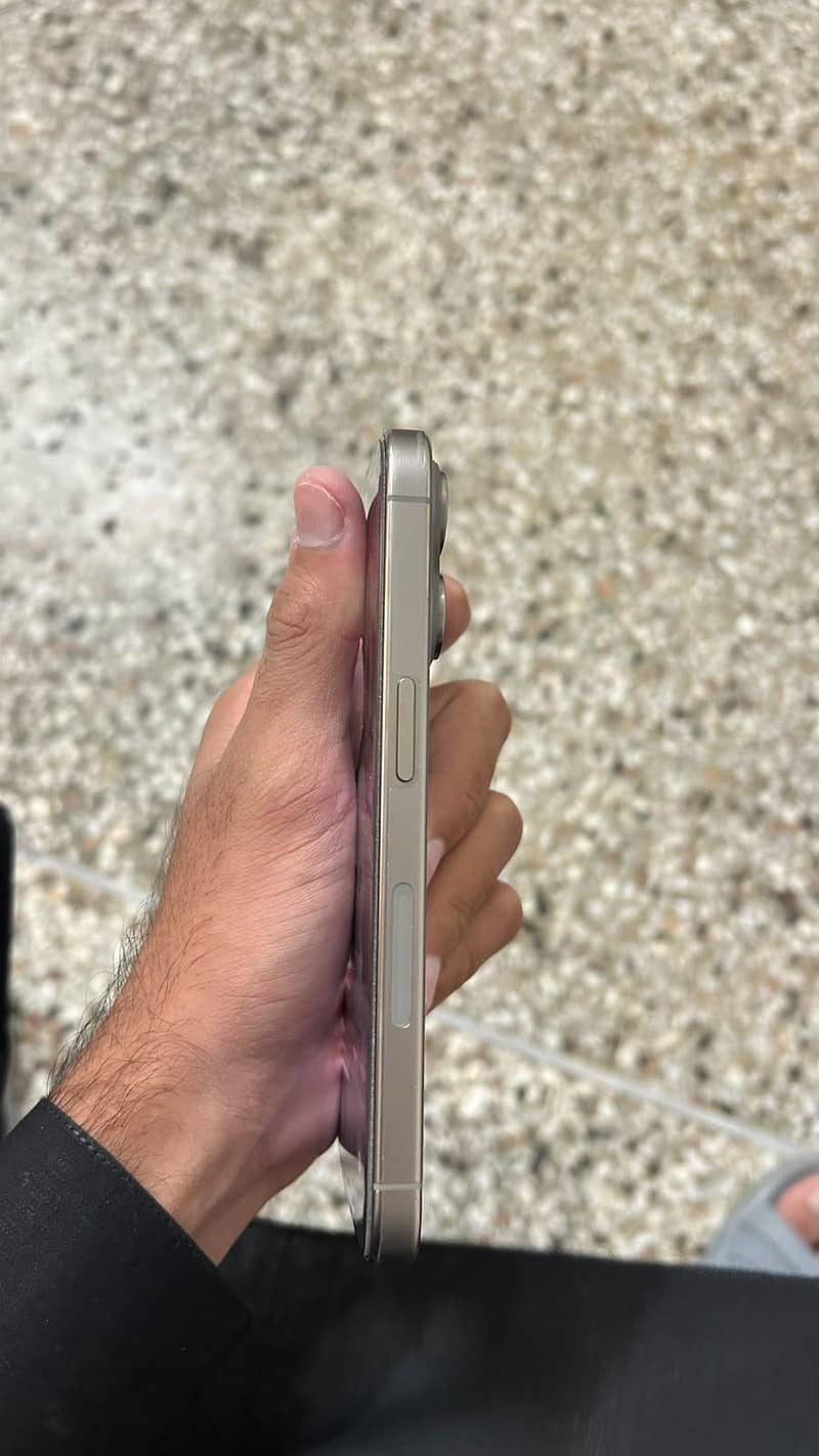 Apple iPhone 15 Pro 1