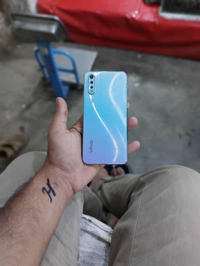 Vivo S1