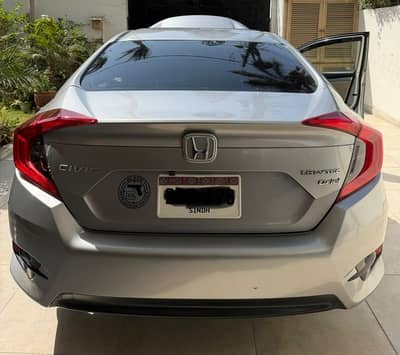 Honda Civic Oriel 1.8 i-VTEC CVT 2016