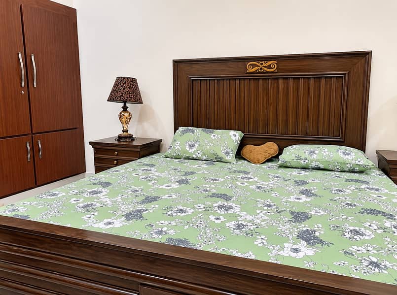Complete King Size Bed Set 1