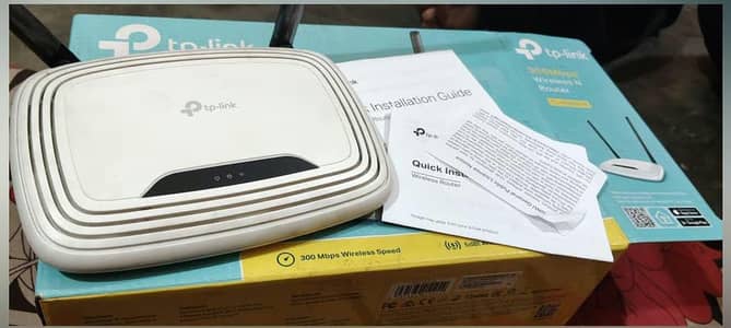 TP-Link TL-WR841N 300Mbps Wireless Router with Original Box