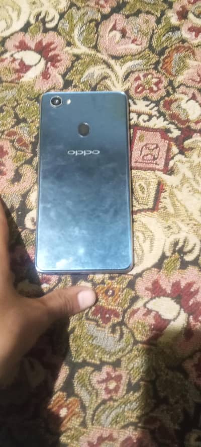 OPPO F7