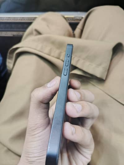 Apple iPhone 14