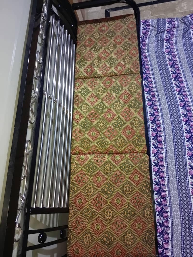 iron sofa new condition 1