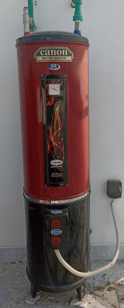 35 gallon Canon electric geyser