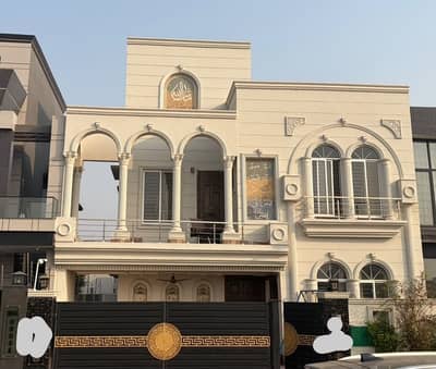 5 Marla Beautiful House for Sale in Bahria Town Lahore