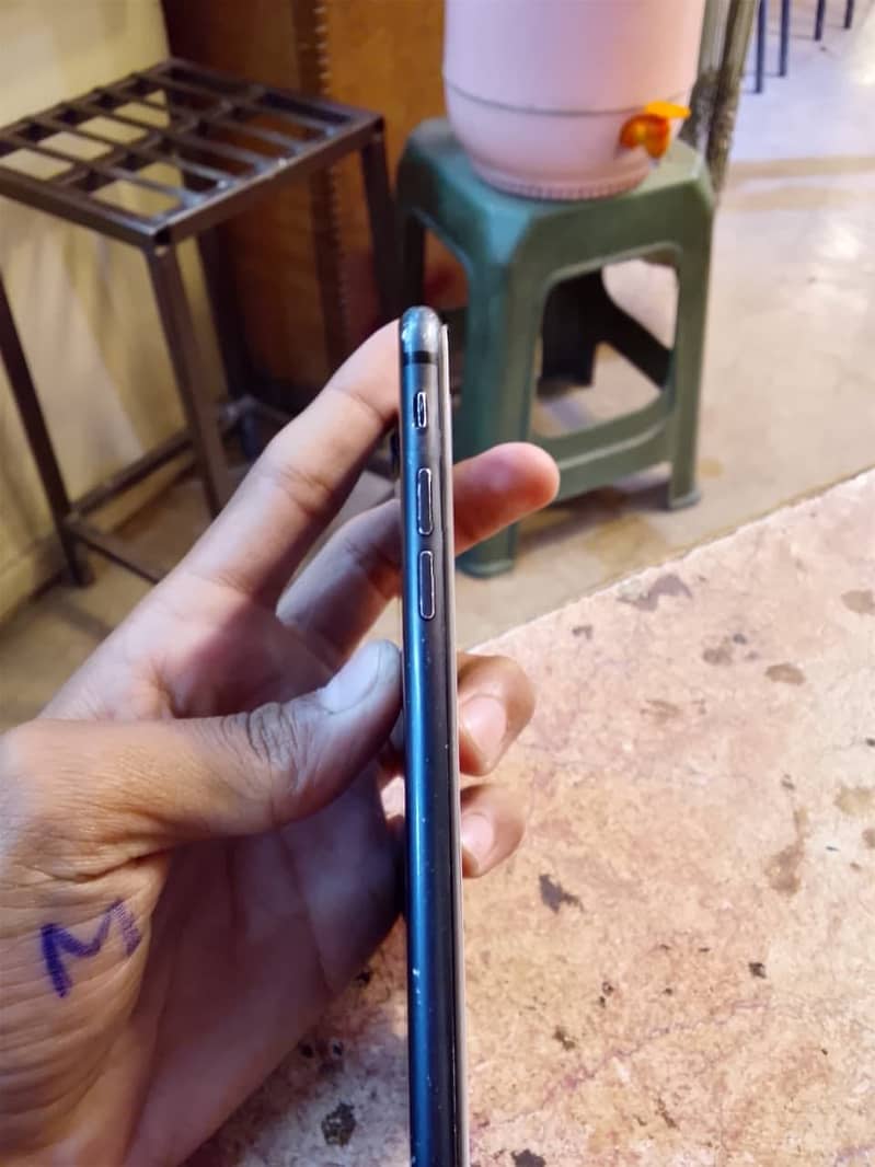 Apple iPhone 7 1