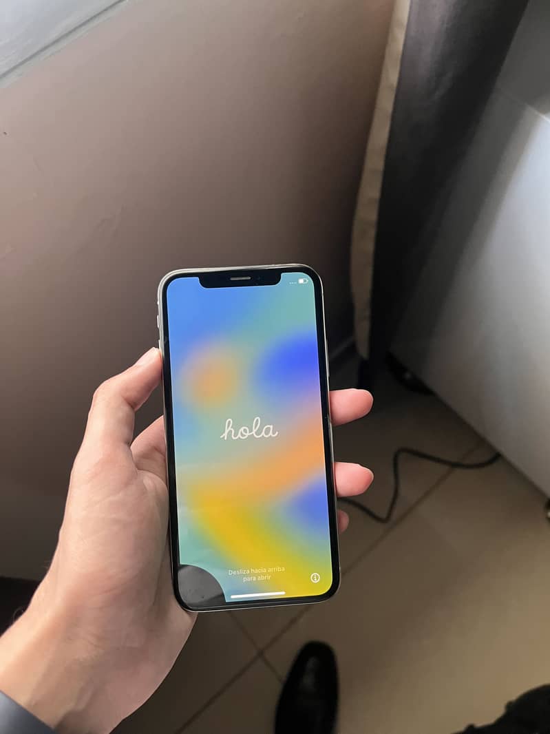 Apple iPhone X 0