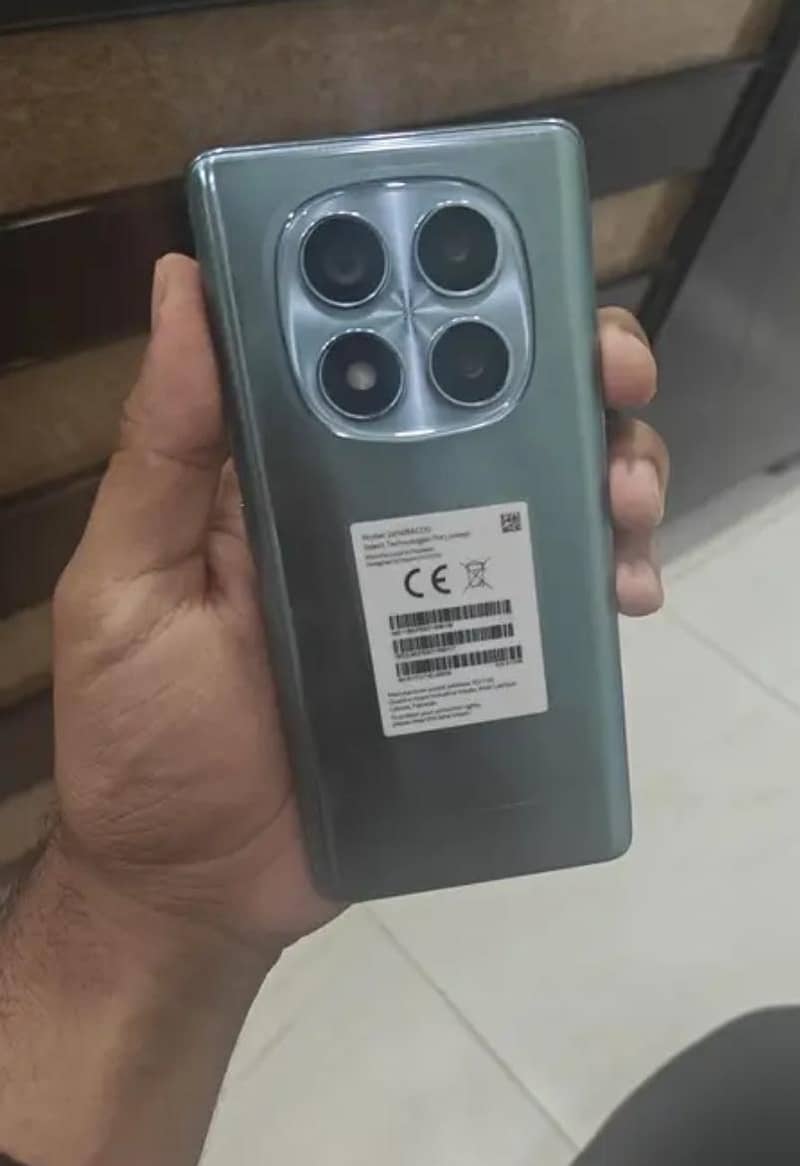 Xiaomi Redmi Note 14 Pro 0