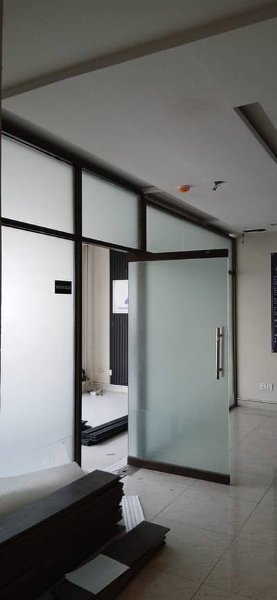 Outclass Location Neat Clean 4Marla Floor available for Rent Main Boulevard Phase 6