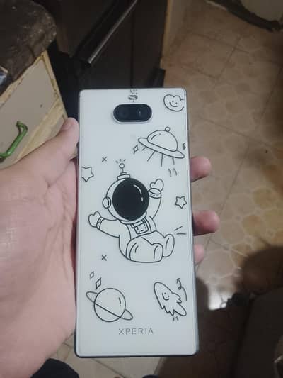 Sony Xperia 8