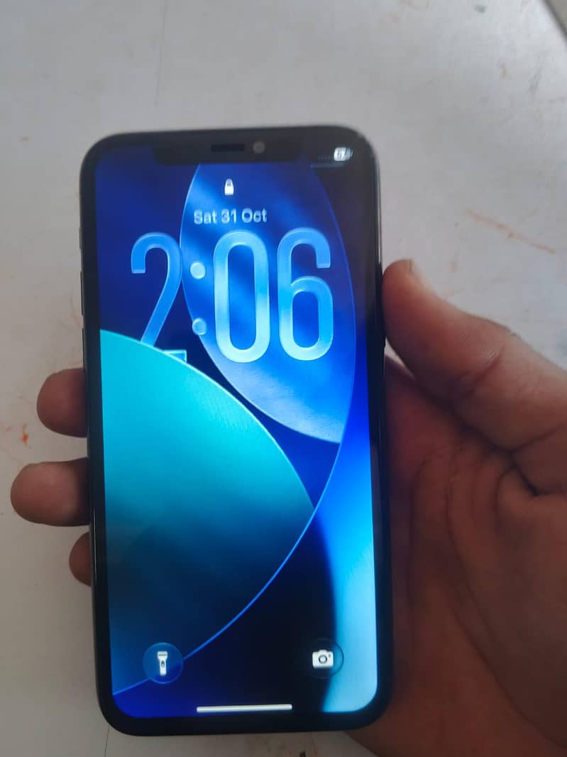 Apple iPhone 11 Pro 1