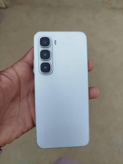 Infinix Hot 60i