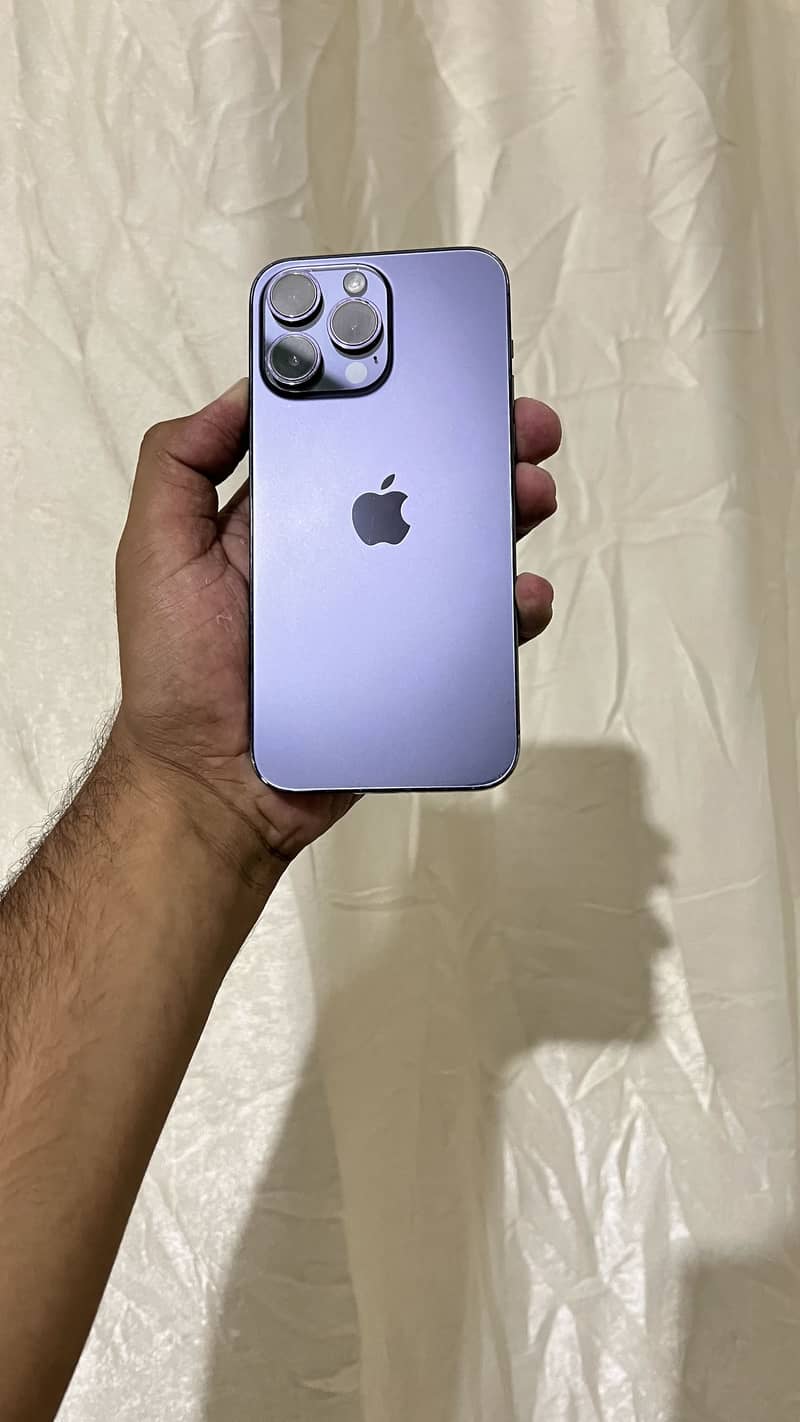 Apple iPhone 14 Pro Max 0