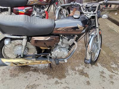 Honda CG 125 2025