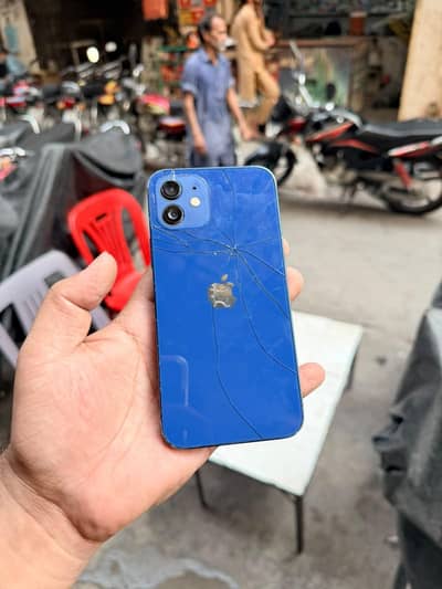 Apple iPhone 12