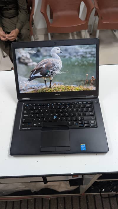 DELL I7 5TH 8GB RAM 128GB SSD graphic card 2gb