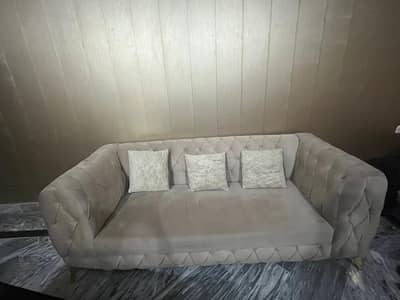Luxury 2-Piece Sofa Set for sale - Excellent condition