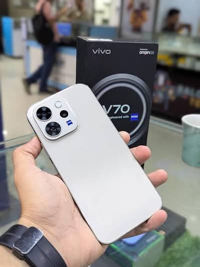 Vivo V70 5G 8/256 Condition 10/10 And 9 Month Warranty