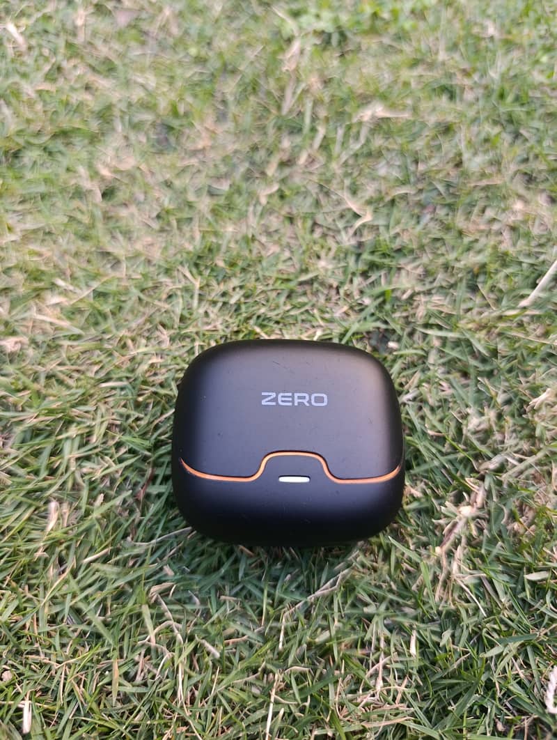 Wave Pro Earbuds 0