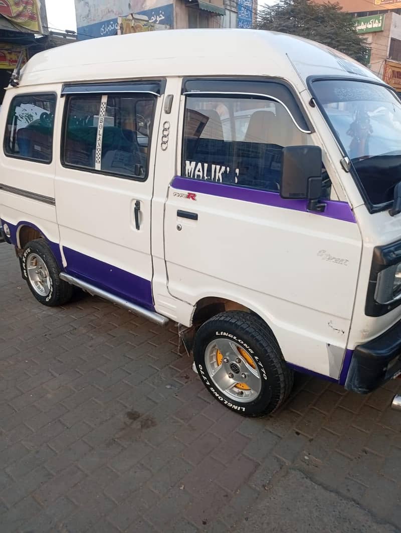 Suzuki Bolan 2012 1