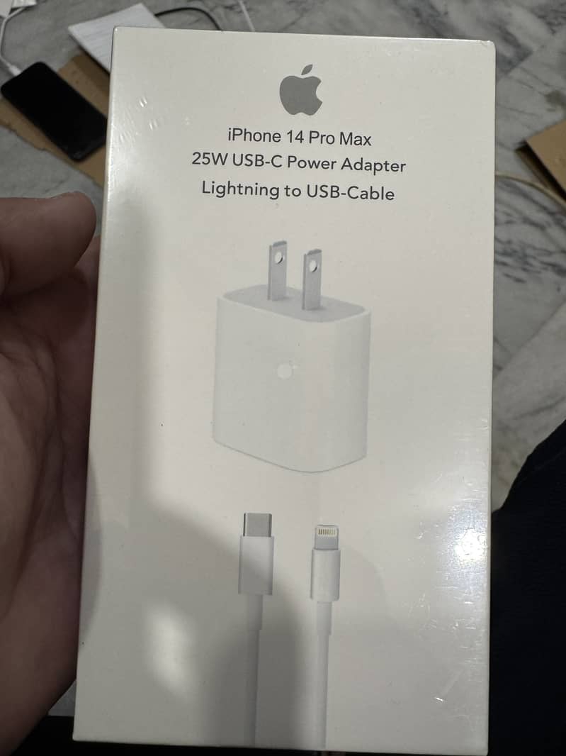 Iphone charger 0