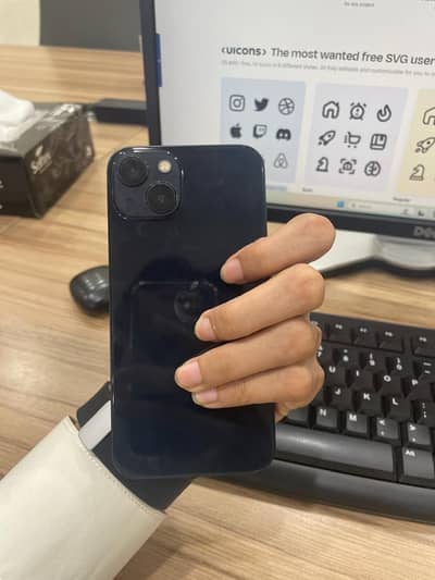 Apple iPhone 13