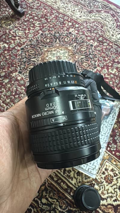 Nikon AF Micro-Nikkor 60mm f/2.8D