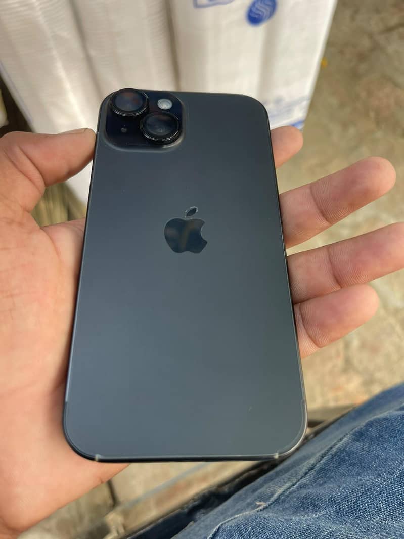 Apple iPhone 15 6