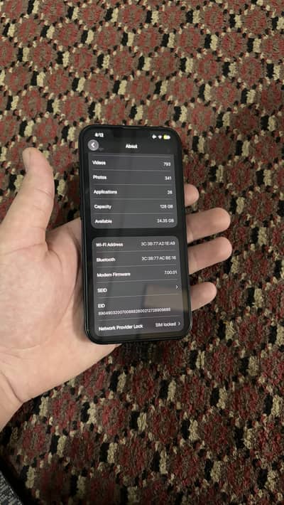 Apple iPhone 13