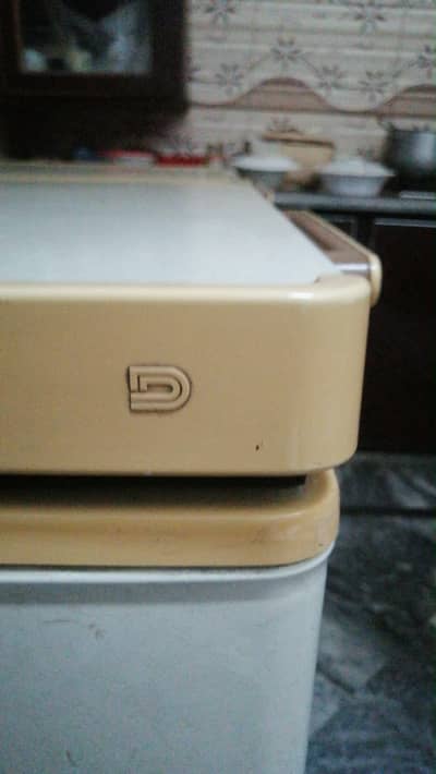 Dawlance 2 door freezer