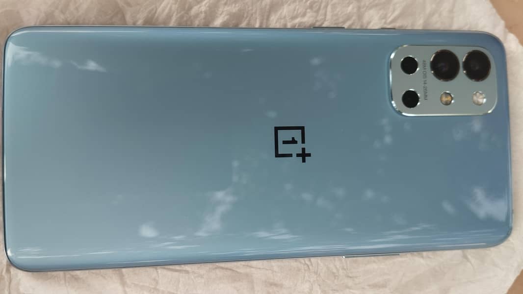 One Plus 9R 1