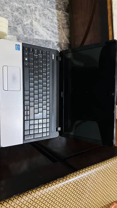 Acer Aspire E1-571 intel core i3 3rd gen