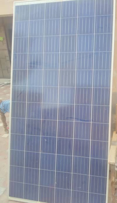 Solar Panel with controller 20A & Free Accessories